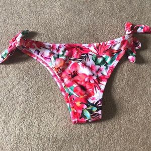NWOT floral thong bathing suit size L